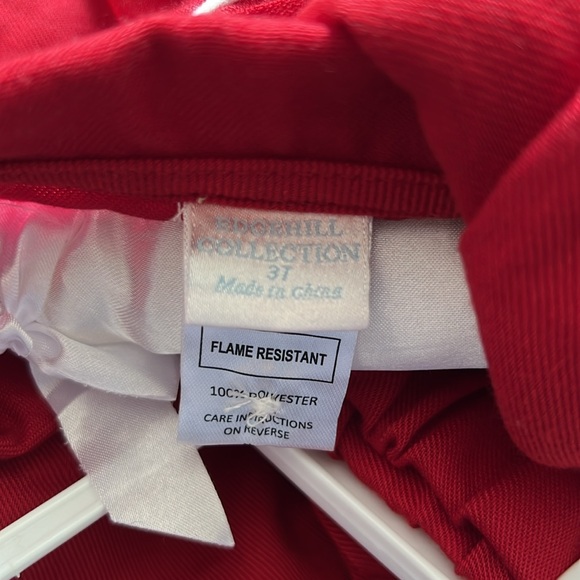 Edgehill Collection Pajama Set. - Picture 5 of 8